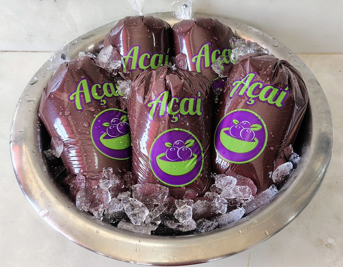 Açaí embalado no gelo da  Distribuidora Soares
